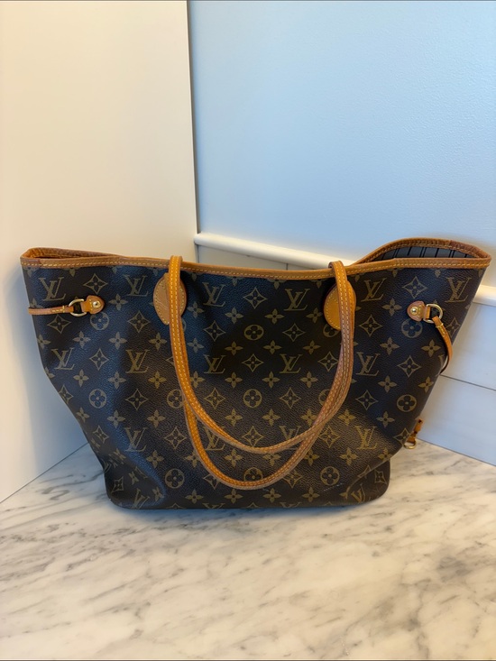 Louis Vuitton Handbags - Vintage Louis Vuitton Monogram Canvas Neverfull MM
